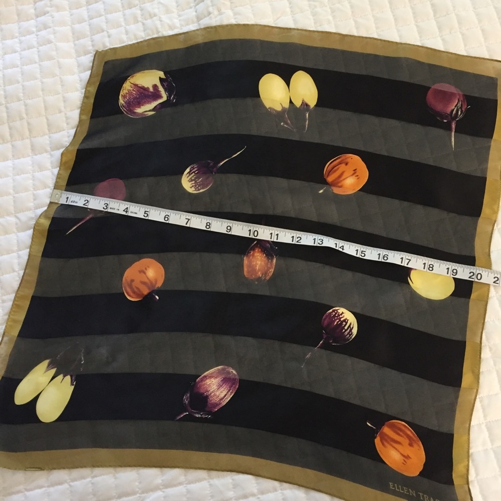 Ellen Tracy Scarf 21 inch Square Black with Gold Edge in Vegetable Print - Picture 8 of 9